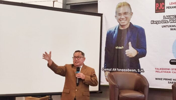 Jebakan Dukun Politik Ala RZ, Paslon Tunggal & Kotak Kosong