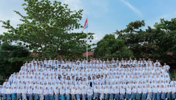 Skandal Seragam Sekolah di Kampar: Tiga Kepsek Diduga Bermain dengan Oknum IO, T, dan Penjahit D