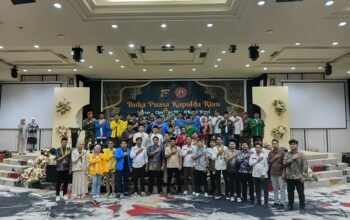 Buka Puasa Bersama Cipayung Plus dan BEM, Kapolda Riau Ajak Mahasiswa Jadi Motor Perubahan