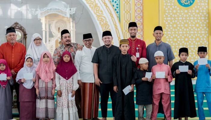303 Anak Yatim di Mandau Terima Santunan Ramadan dari Jemaah Masjid Besar Arafah