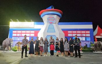 Viral di Duri! Pos Pelayanan Simpang Pokok Jengkol Dipadati Warga Hingga Malam Hari, Jadi Spot Foto Favorit