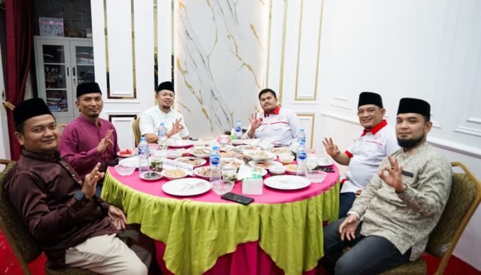Pererat Kebersamaan di Bulan Ramadan, ASN dan Honorer Kecamatan Mandau Gelar Silaturahmi dan Buka Puasa Bersama