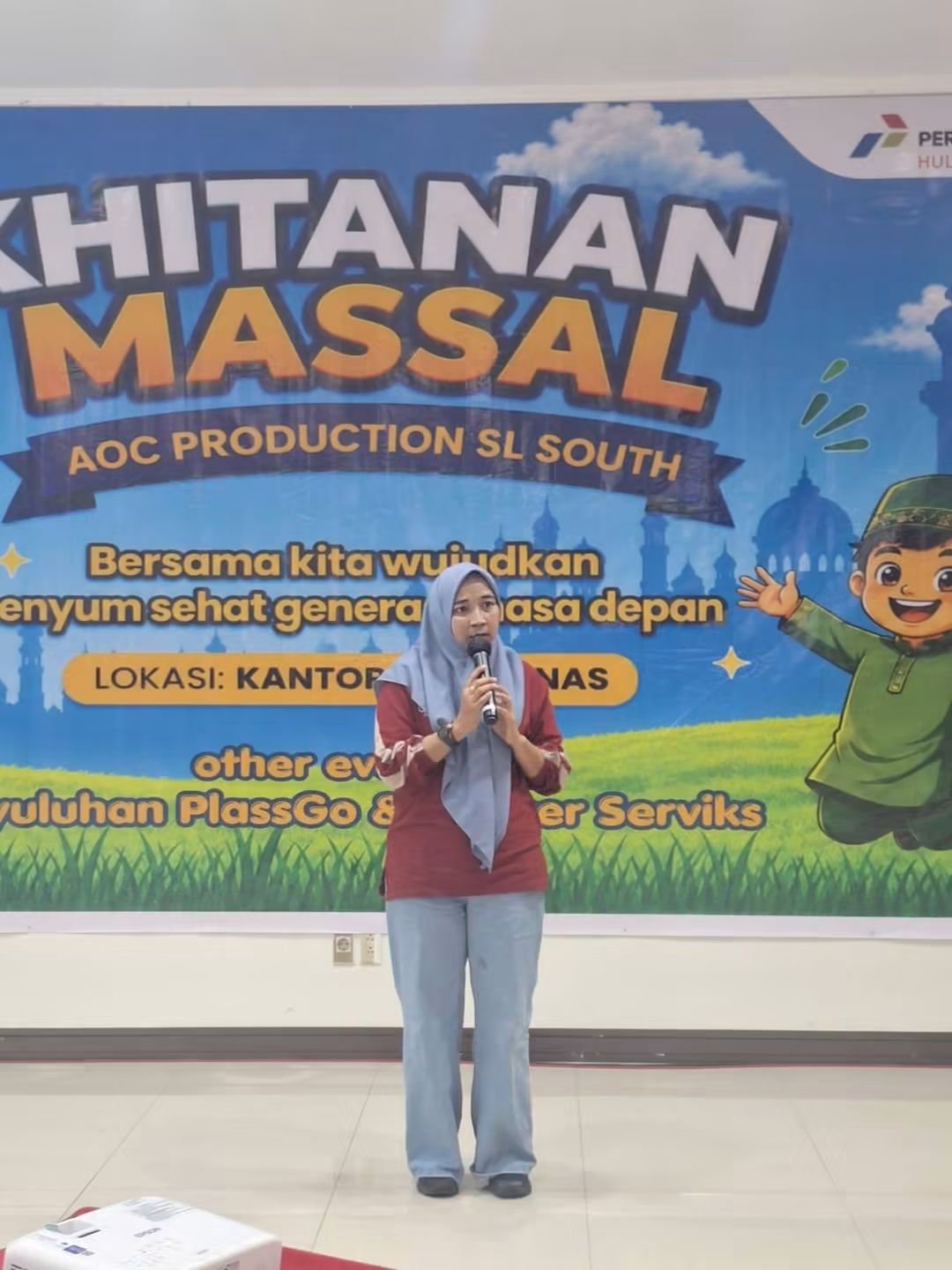 Khitanan Massal Minas di Kantor NURI Minas