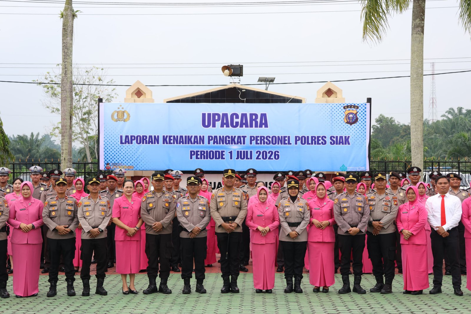 AKBP Sepuh Pimpin Kenaikan Pangkat 63 Personel Polres Siak