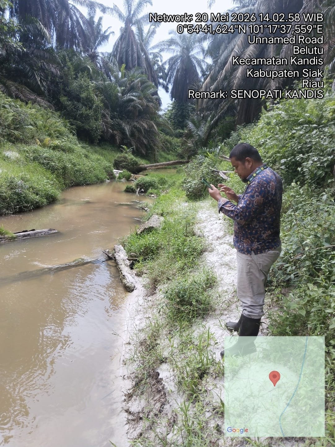 Elizon Togatorop meninjau lokasi di Kecamatan Kandis, Kabupaten Siak.