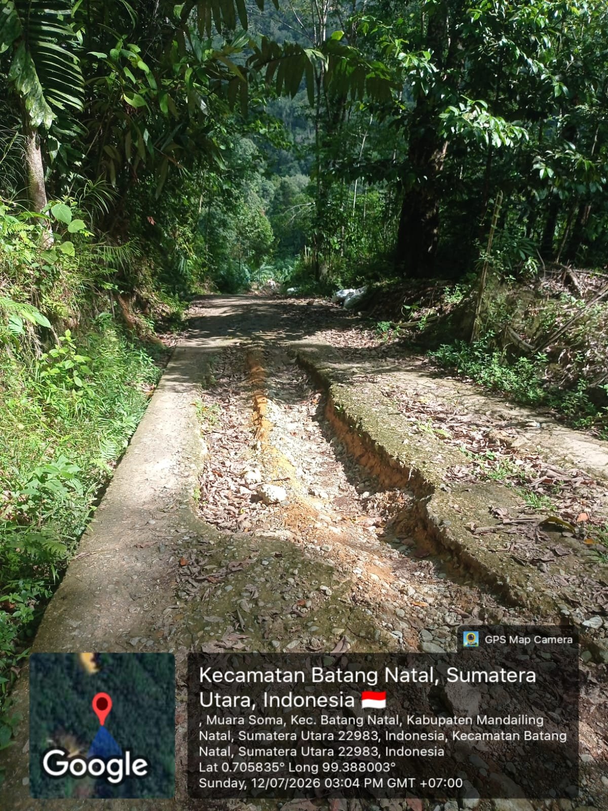 Jalan Bondar Panjang Rusak Dua Tahun, Warga Tagih Transparansi Anggaran Desa