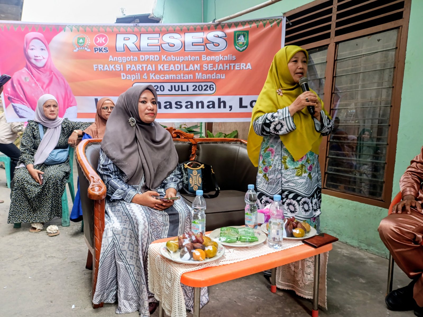 Reses di Duri Barat, Hj. Nurhasanah Dorong Beasiswa, Bantuan Kelompok, dan Percepatan Pembangunan Jalan