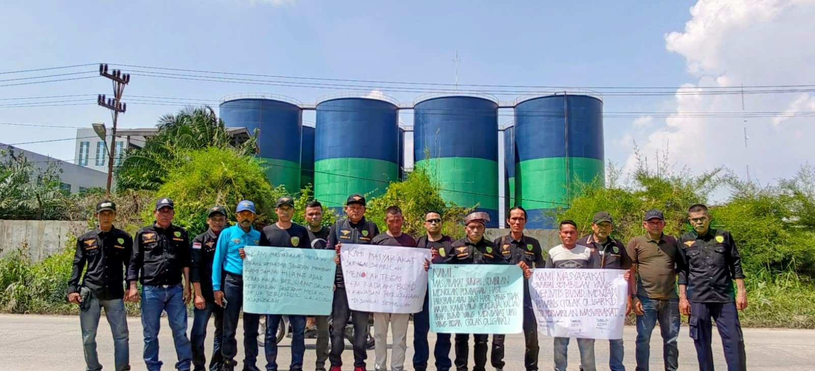 Masyarakat Sungai Sembilan bersama LHMB menyampaikan penolakan terhadap rencana pengambilalihan area parkir PT IBP oleh BUMD Dumai.